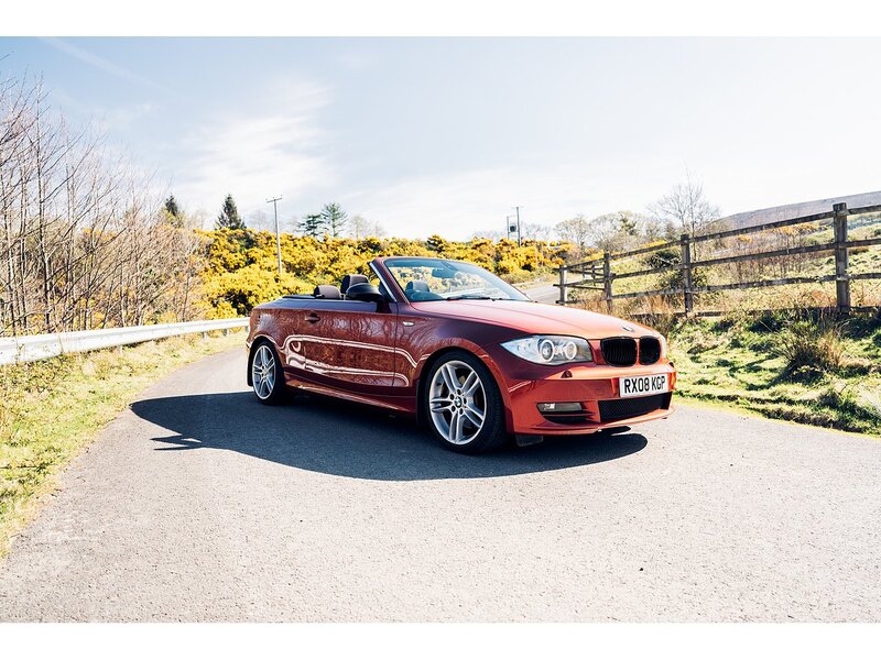 BMW 2.0 123d SE Convertible 2dr Diesel Steptronic Euro 4 (204 ps)