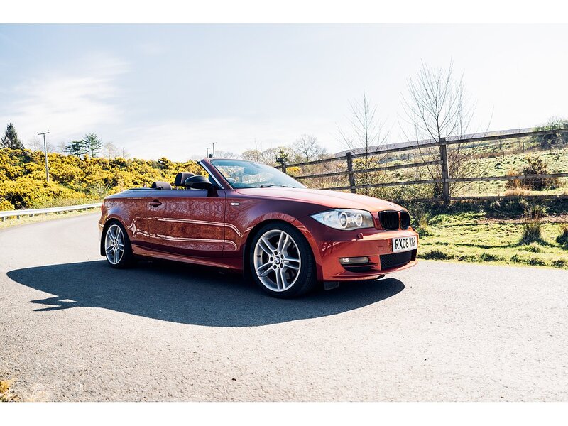 BMW 2.0 123d SE Convertible 2dr Diesel Steptronic Euro 4 (204 ps)