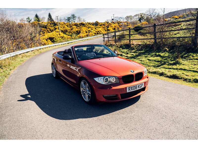 BMW 2.0 123d SE Convertible 2dr Diesel Steptronic Euro 4 (204 ps)