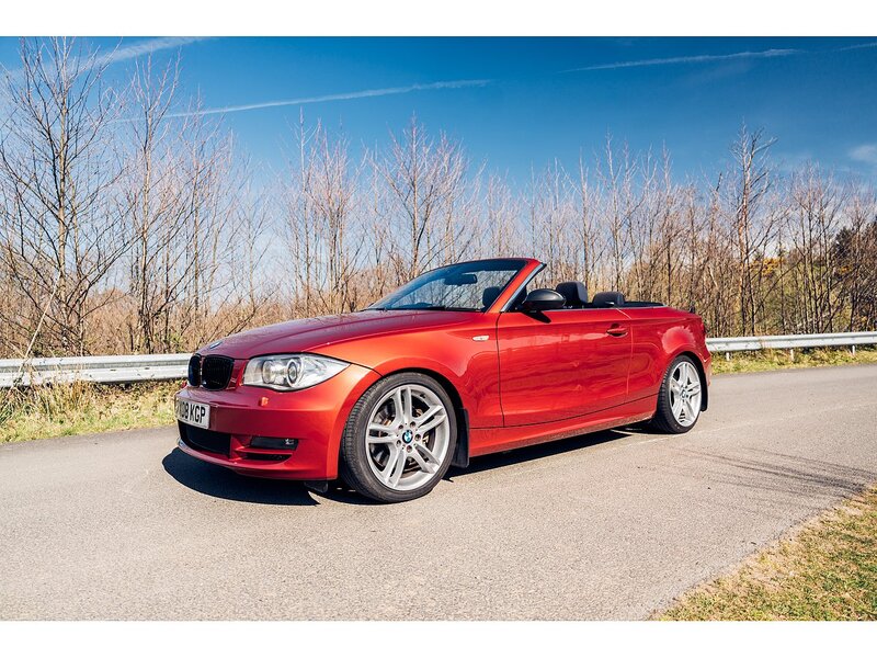 BMW 2.0 123d SE Convertible 2dr Diesel Steptronic Euro 4 (204 ps)