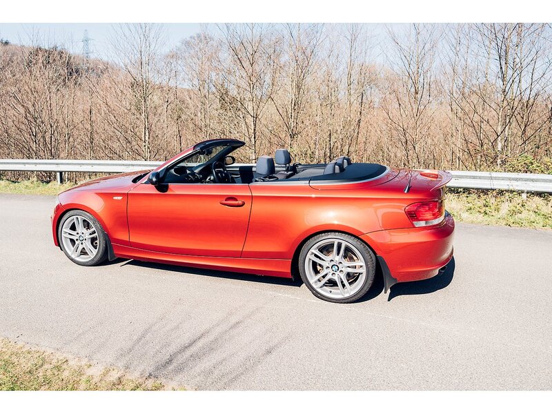 BMW 2.0 123d SE Convertible 2dr Diesel Steptronic Euro 4 (204 ps)