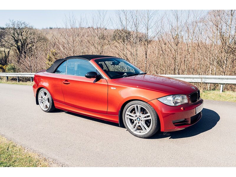 BMW 2.0 123d SE Convertible 2dr Diesel Steptronic Euro 4 (204 ps)