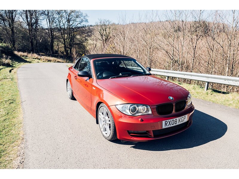 BMW 2.0 123d SE Convertible 2dr Diesel Steptronic Euro 4 (204 ps)