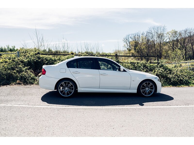 BMW 2.0 318i Sport Plus Edition Saloon 4dr Petrol Manual Euro 5 (s/s) (143 ps)