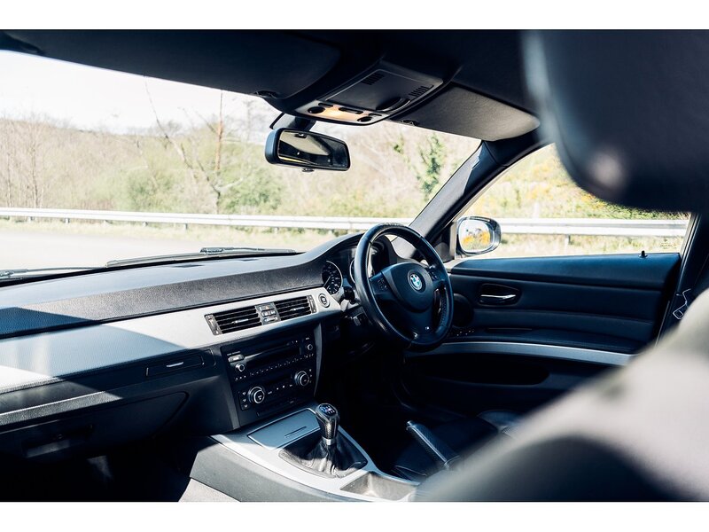 BMW 2.0 318i Sport Plus Edition Saloon 4dr Petrol Manual Euro 5 (s/s) (143 ps)