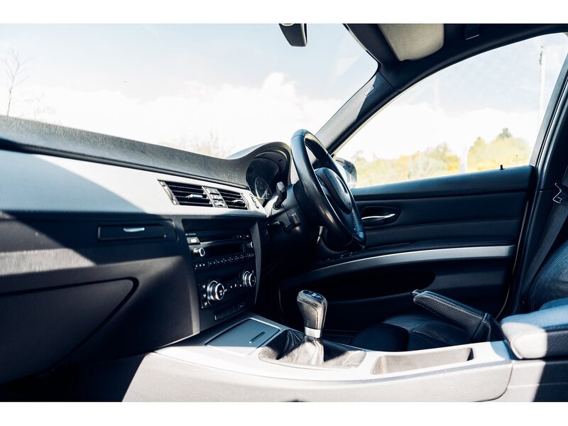 BMW 2.0 318i Sport Plus Edition Saloon 4dr Petrol Manual Euro 5 (s/s) (143 ps)