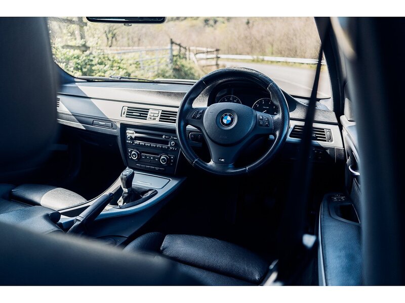 BMW 2.0 318i Sport Plus Edition Saloon 4dr Petrol Manual Euro 5 (s/s) (143 ps)