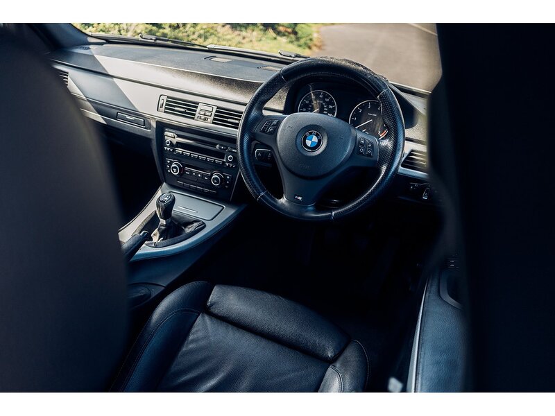 BMW 2.0 318i Sport Plus Edition Saloon 4dr Petrol Manual Euro 5 (s/s) (143 ps)