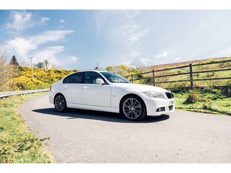 BMW 2.0 318i Sport Plus Edition Saloon 4dr Petrol Manual Euro 5 (s/s) (143 ps)