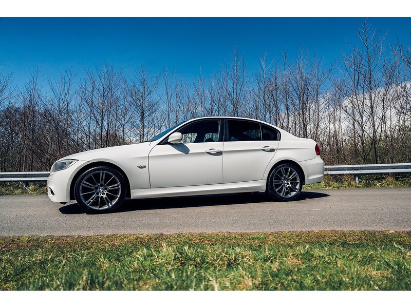 BMW 2.0 318i Sport Plus Edition Saloon 4dr Petrol Manual Euro 5 (s/s) (143 ps)