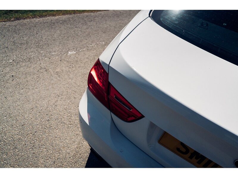 BMW 2.0 318i Sport Plus Edition Saloon 4dr Petrol Manual Euro 5 (s/s) (143 ps)