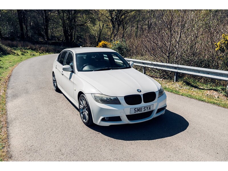 BMW 2.0 318i Sport Plus Edition Saloon 4dr Petrol Manual Euro 5 (s/s) (143 ps)