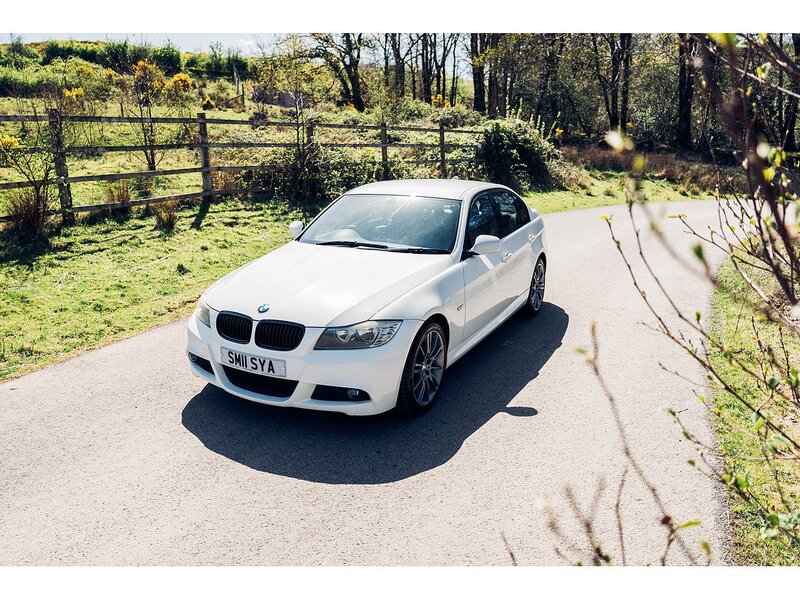 BMW 2.0 318i Sport Plus Edition Saloon 4dr Petrol Manual Euro 5 (s/s) (143 ps)