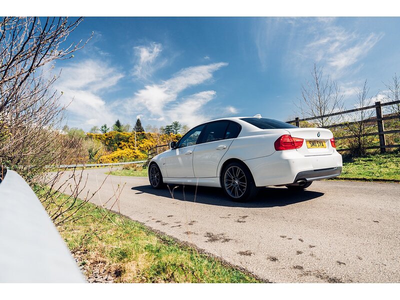 BMW 2.0 318i Sport Plus Edition Saloon 4dr Petrol Manual Euro 5 (s/s) (143 ps)