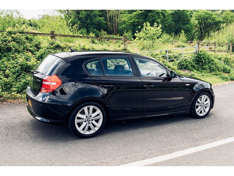 BMW 116d Sport Hatchback 2.0 Manual Diesel