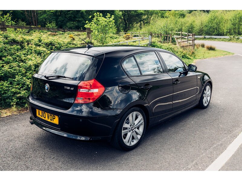 BMW 116d Sport Hatchback 2.0 Manual Diesel