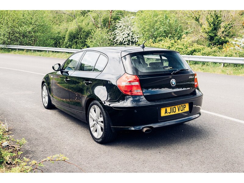 BMW 116d Sport Hatchback 2.0 Manual Diesel