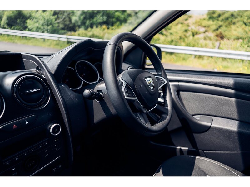 Dacia 1.2 TCe Laureate SUV 5dr Petrol Manual Euro 6 (s/s) (125 ps)