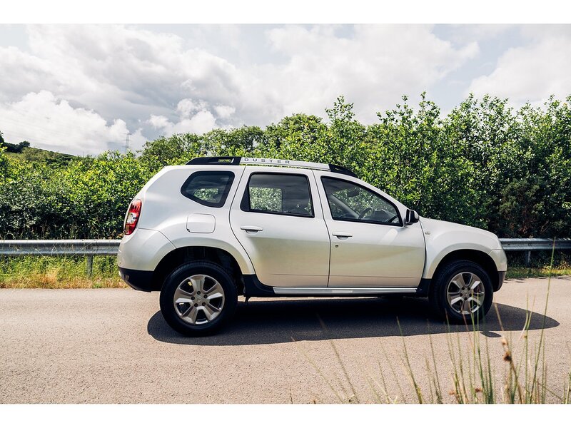 Dacia 1.2 TCe Laureate SUV 5dr Petrol Manual Euro 6 (s/s) (125 ps)