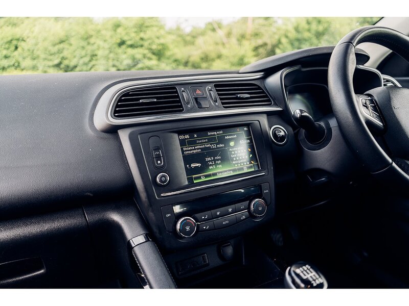 Renault 1.5 dCi Dynamique Nav SUV 5dr Diesel Manual Euro 6 (s/s) (110 ps)