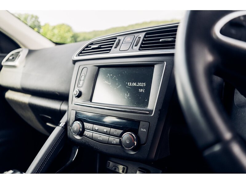 Renault 1.5 dCi Dynamique Nav SUV 5dr Diesel Manual Euro 6 (s/s) (110 ps)