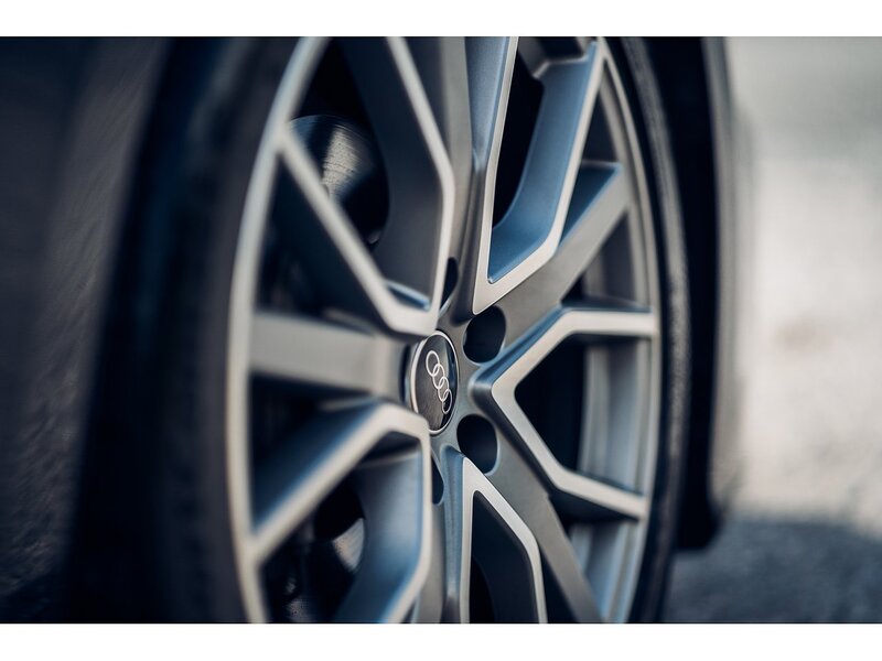 Audi 2.0 TDI 40 Black Edition Saloon 4dr Diesel S Tronic Euro 6 (s/s) (204 ps)