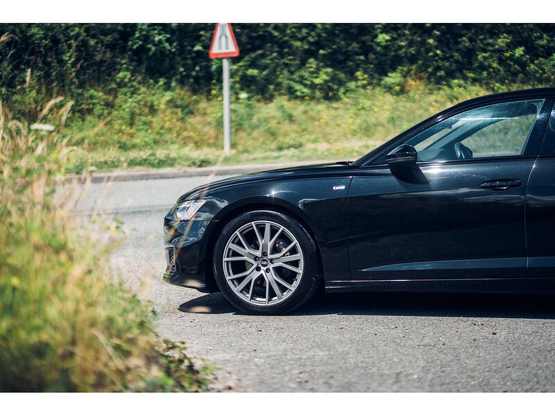 Audi 2.0 TDI 40 Black Edition Saloon 4dr Diesel S Tronic Euro 6 (s/s) (204 ps)