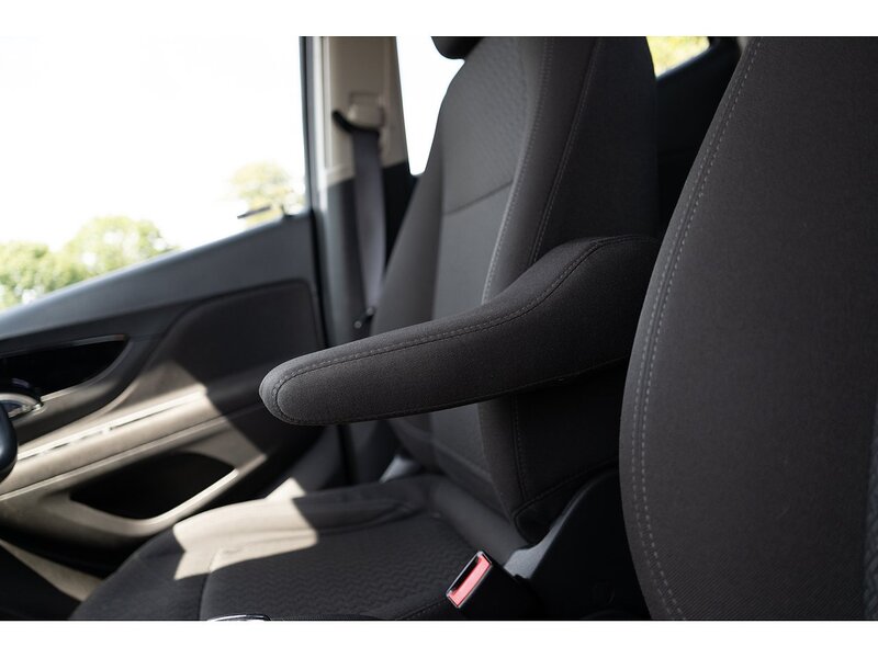 Vauxhall 1.4i Turbo ecoTEC Design Nav SUV 5dr Petrol Manual Euro 6 (s/s) (140 ps)