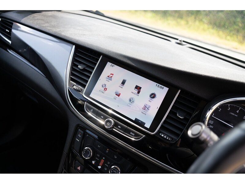 Vauxhall 1.4i Turbo ecoTEC Design Nav SUV 5dr Petrol Manual Euro 6 (s/s) (140 ps)