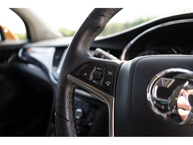 Vauxhall 1.4i Turbo ecoTEC Design Nav SUV 5dr Petrol Manual Euro 6 (s/s) (140 ps)