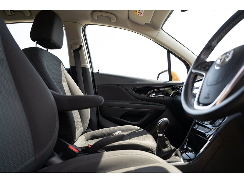 Vauxhall 1.4i Turbo ecoTEC Design Nav SUV 5dr Petrol Manual Euro 6 (s/s) (140 ps)