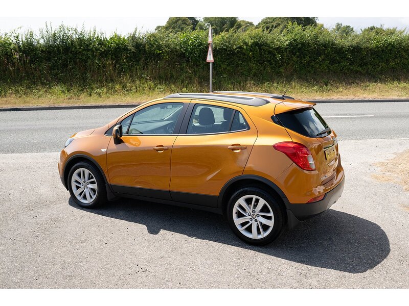 Vauxhall 1.4i Turbo ecoTEC Design Nav SUV 5dr Petrol Manual Euro 6 (s/s) (140 ps)