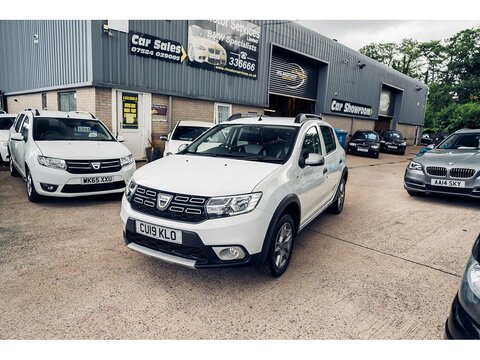 Dacia 0.9 TCe Essential Hatchback 5dr Petrol Manual Euro 6 (s/s) (90 ps)