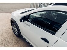 0.9 TCe Essential Hatchback 5dr Petrol Manual Euro 6 (s/s) (90 ps)
