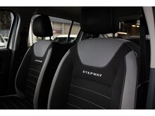 0.9 TCe Essential Hatchback 5dr Petrol Manual Euro 6 (s/s) (90 ps)
