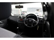 0.9 TCe Essential Hatchback 5dr Petrol Manual Euro 6 (s/s) (90 ps)