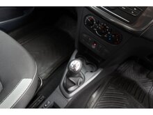 0.9 TCe Essential Hatchback 5dr Petrol Manual Euro 6 (s/s) (90 ps)