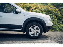 1.5 dCi Laureate SUV 5dr Diesel Manual Euro 5 (110 ps)