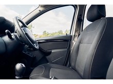 1.5 dCi Laureate SUV 5dr Diesel Manual Euro 5 (110 ps)