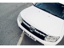 1.5 dCi Laureate SUV 5dr Diesel Manual Euro 5 (110 ps)