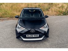 1.0 VVT-i x-play Hatchback 5dr Petrol Manual Euro 6 (71 ps)