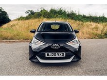 1.0 VVT-i x-play Hatchback 5dr Petrol Manual Euro 6 (71 ps)
