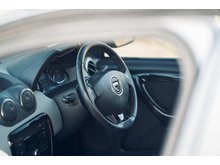 1.5 dCi Laureate SUV 5dr Diesel Manual Euro 5 (110 ps)