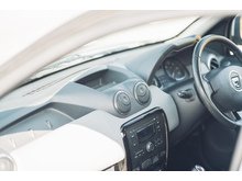 1.5 dCi Laureate SUV 5dr Diesel Manual Euro 5 (110 ps)
