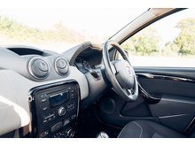 1.5 dCi Laureate SUV 5dr Diesel Manual Euro 5 (110 ps)