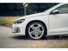 2.0 TDI BlueMotion Tech R-Line Hatchback 3dr Diesel Manual Euro 6 (s/s) (184 ps)