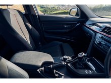 2.0 318d Sport Saloon 4dr Diesel Manual Euro 5 (s/s) (143 ps)