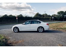 2.0 318d Sport Saloon 4dr Diesel Manual Euro 5 (s/s) (143 ps)