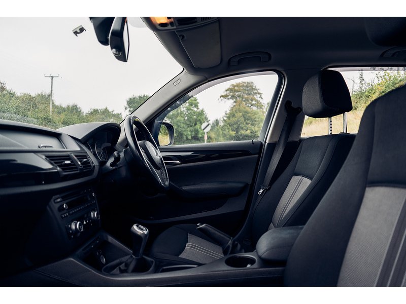 BMW 18d SE SUV 2.0 Manual Diesel