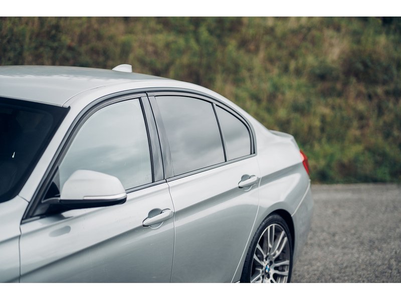 BMW 2.0 318d M Sport Saloon 4dr Diesel Manual Euro 5 (s/s) (143 ps)